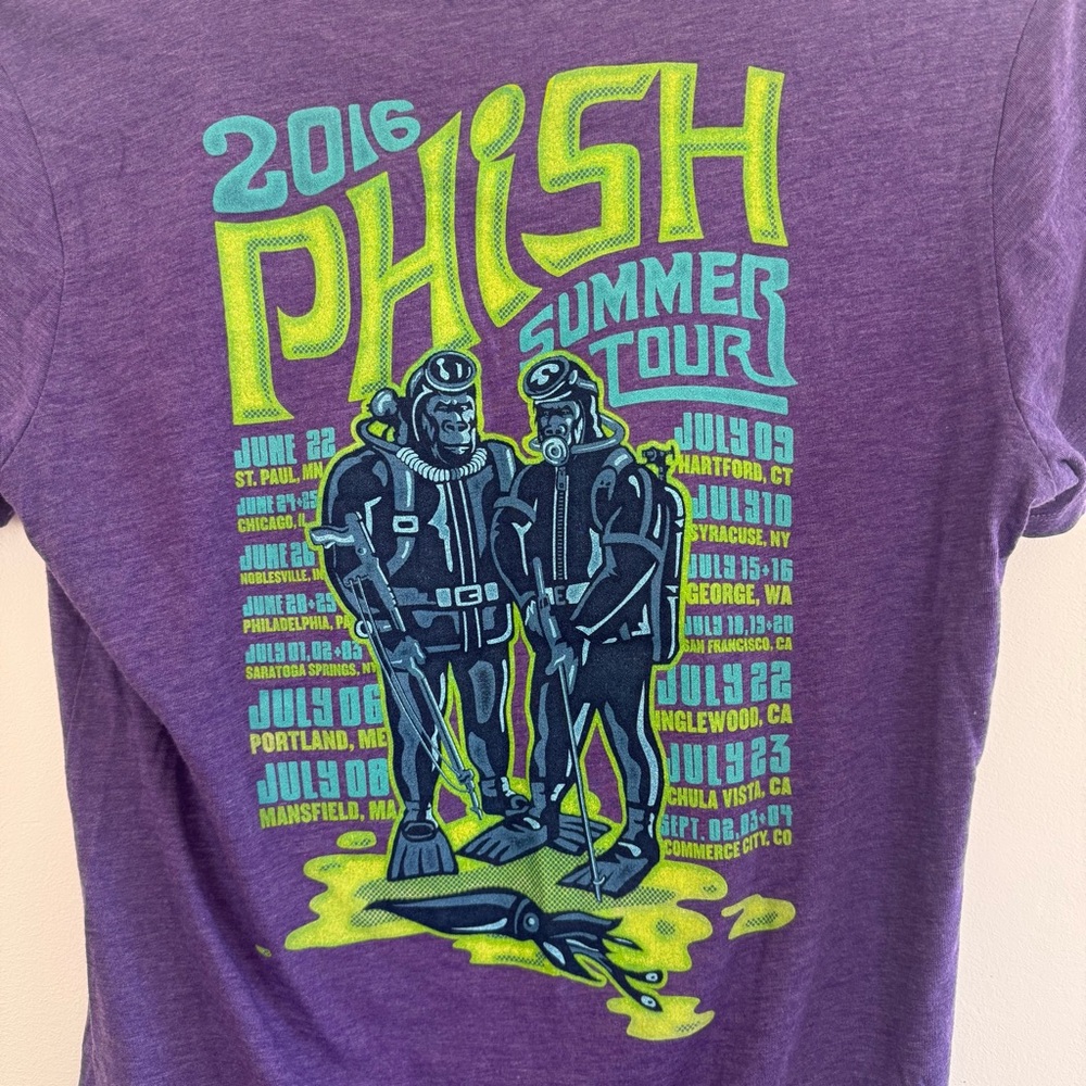 Phish Women’s Ape Diver Summer 2016 Tour Purple Graphic T-Shirt Size XL - Picture 7 of 8